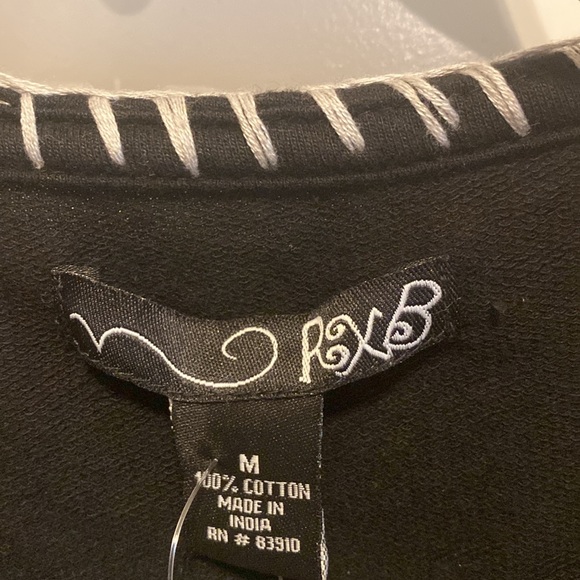 NWT embroidered knit top - Picture 3 of 6